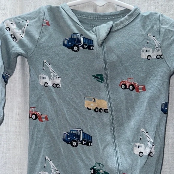 Kyte BABY Blue Footies One Piece with Vehicle Print - Picture 6 of 12